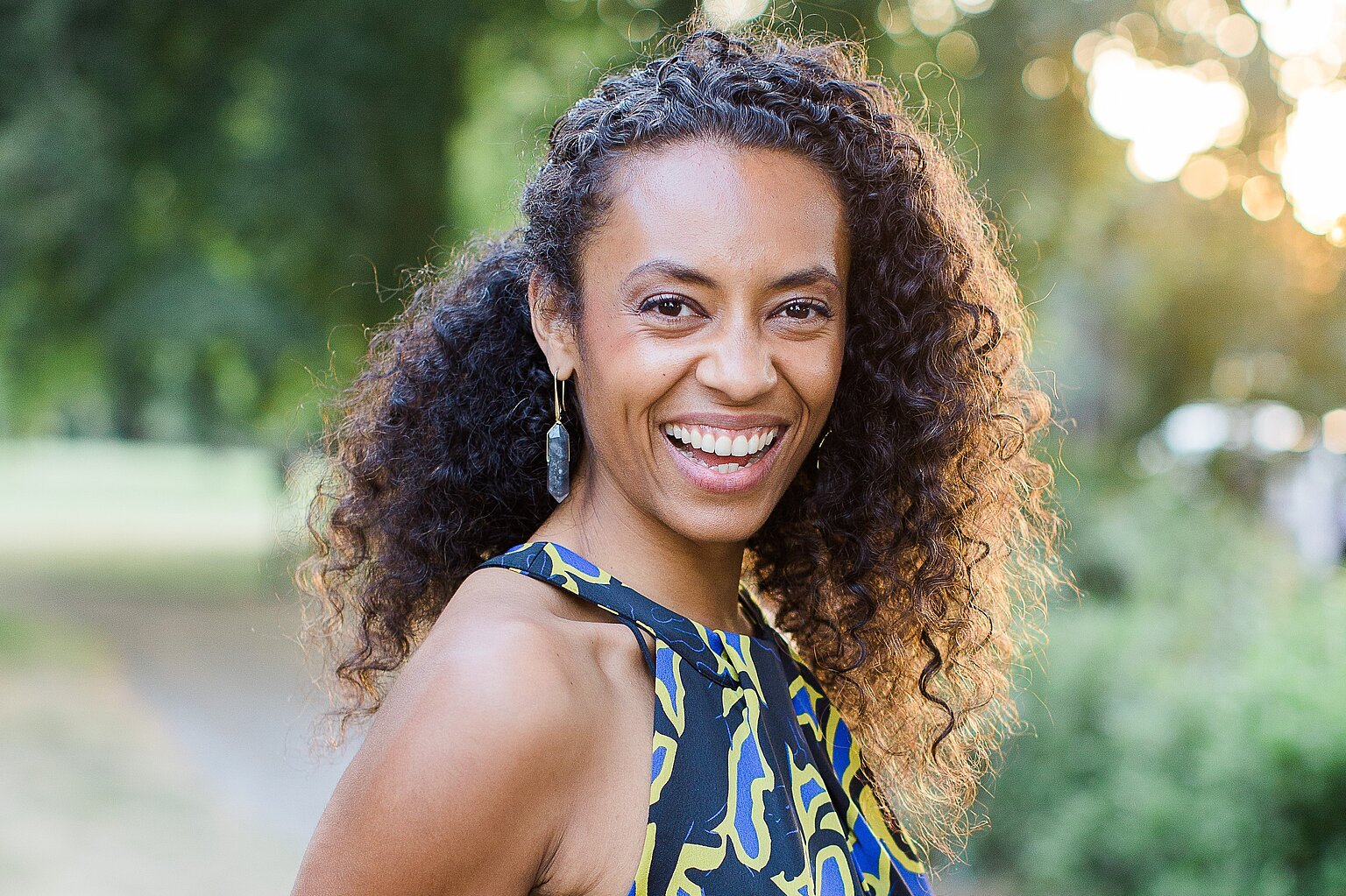 – Anne Chebu: "Es ist noch lange nicht gang und gäbe, schwarze Menschen als Moderatoren einzustellen." (Foto: Tanja Kibogo)